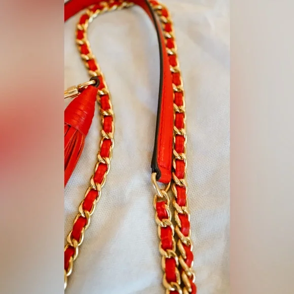 Tory Burch Fleming Convertible Shoulder Leather Bag in Brilliant Red - Picture 9 of 12